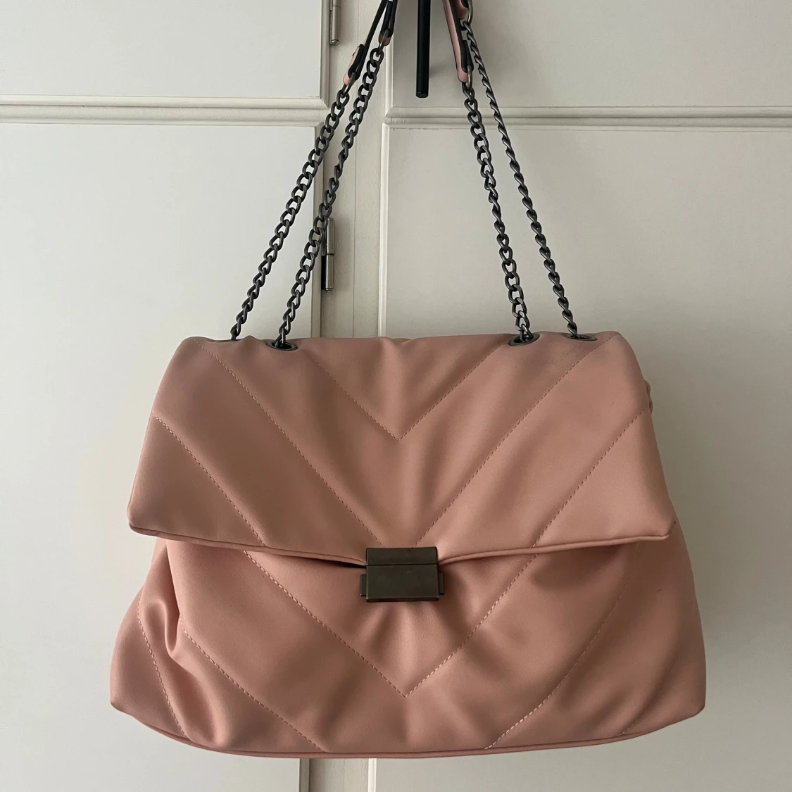  rosa axelväska  - 2