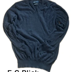 Riley tröja - Askön riley tröja gjord av merinoull storlek M och priset kan diskuteras skriv vid funderingar💯