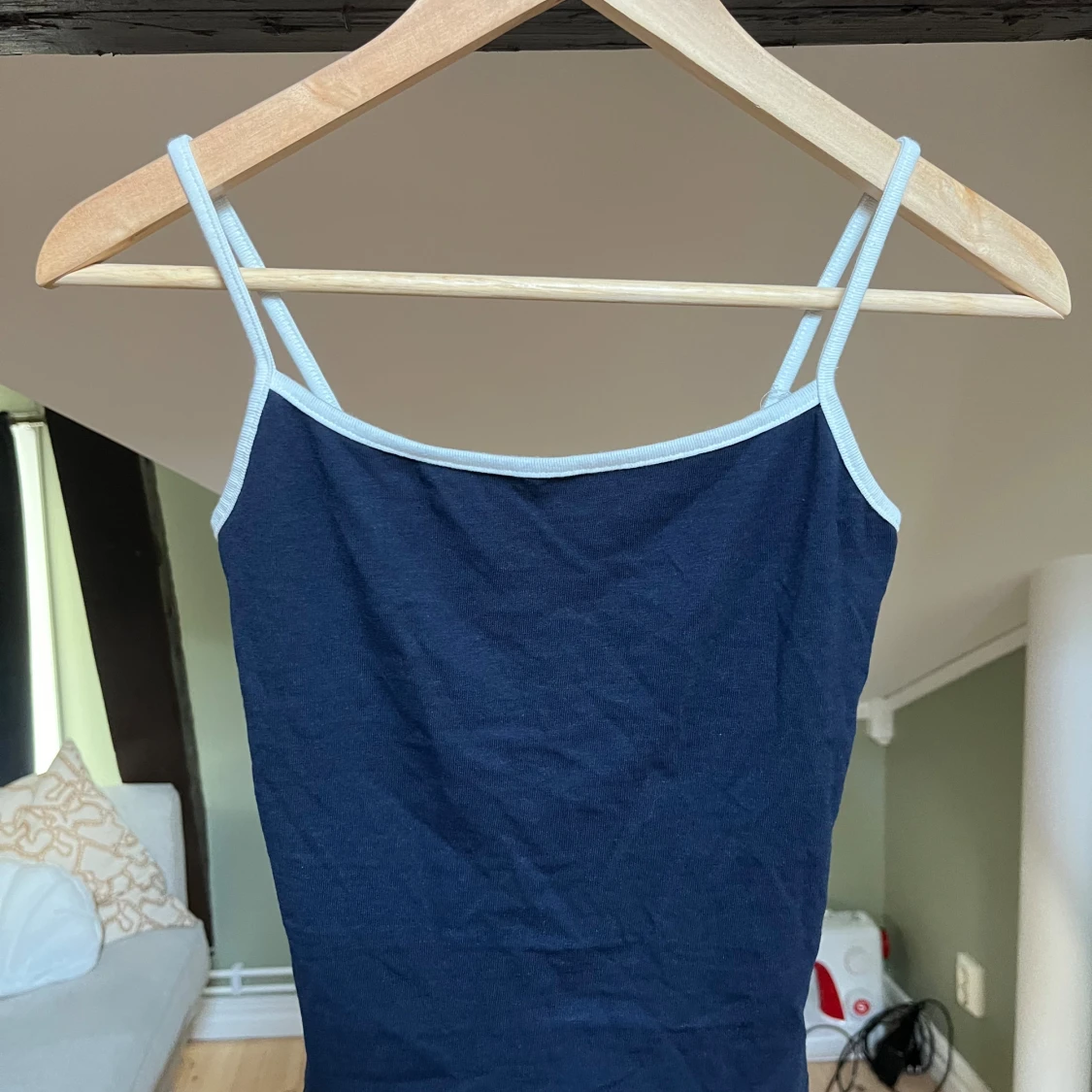 Mörkblå linnetopp från Bershka - 1