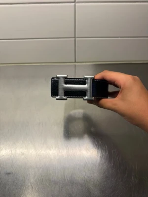 H bälte Svart storlek 115 - H bälte Svart storlek 115