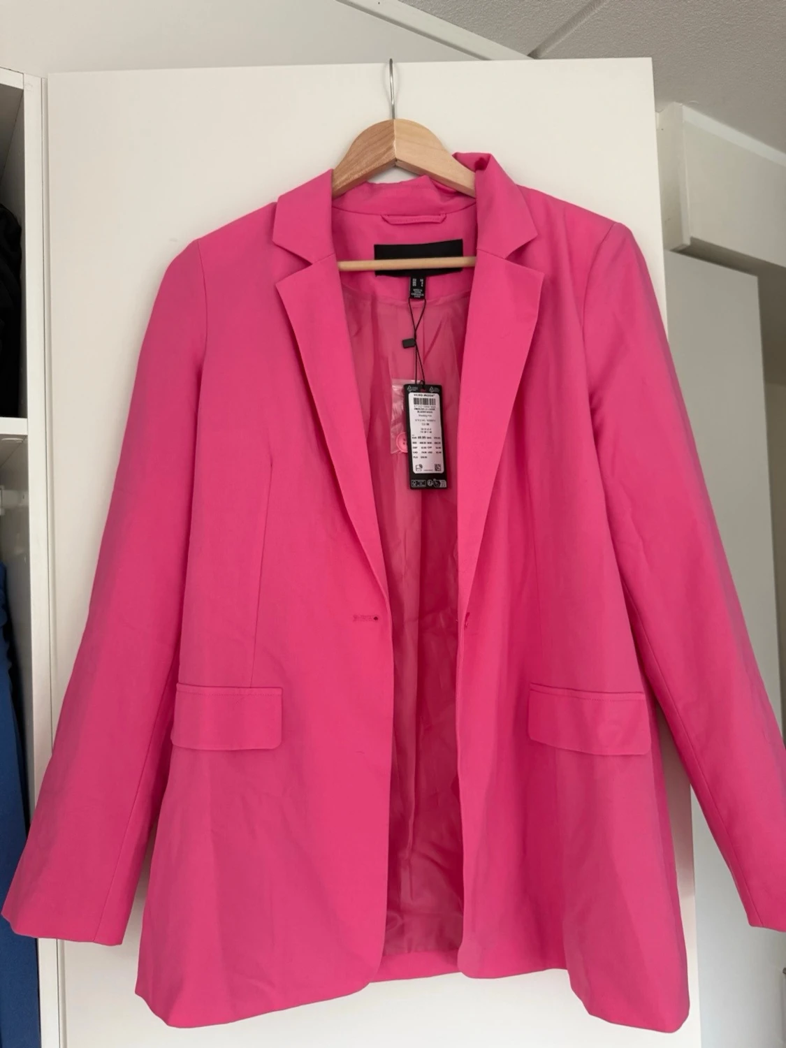 Rosa kavaj från vero Moda 