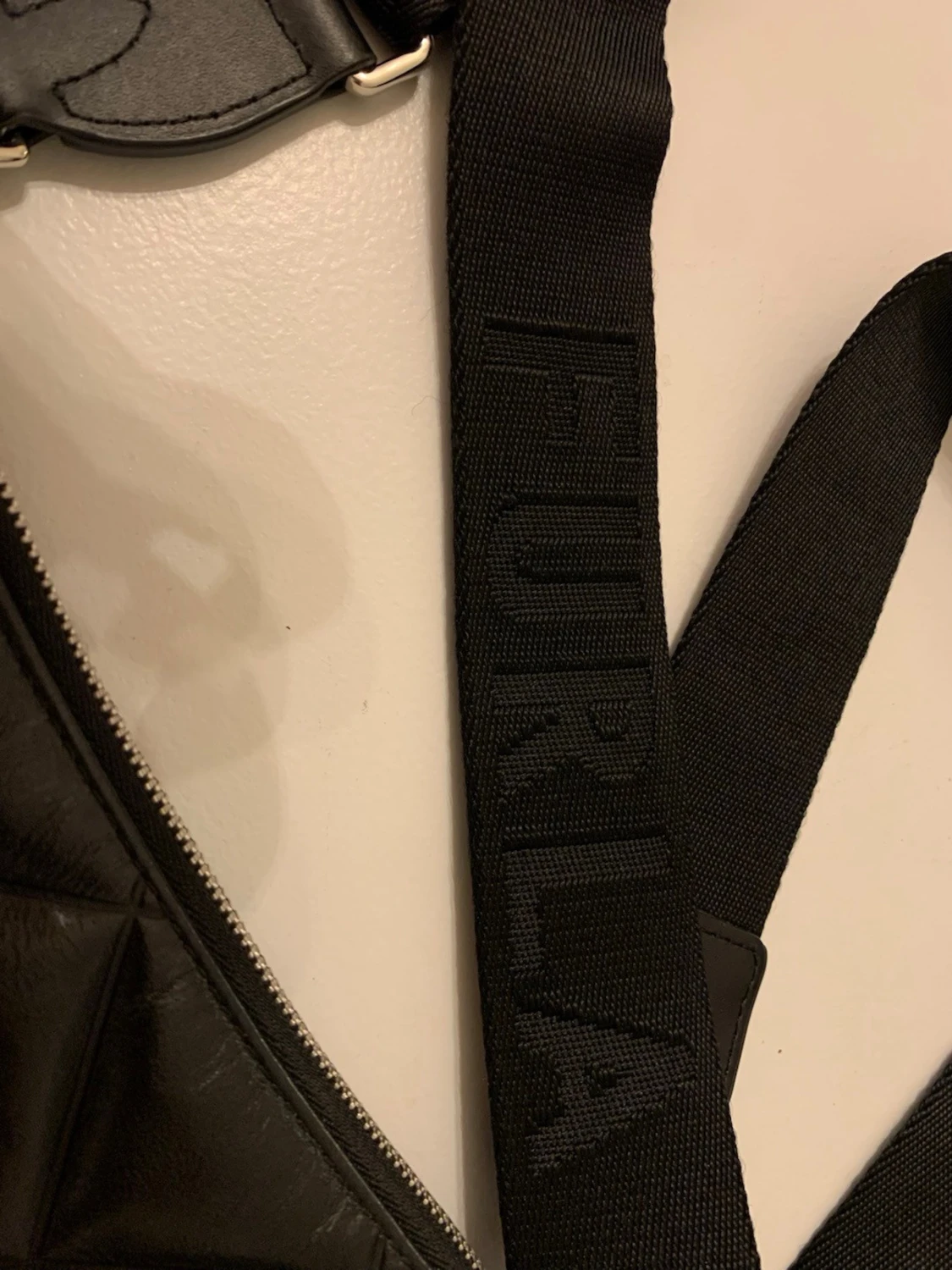 Svart quiltad axelväska från Furla - 6