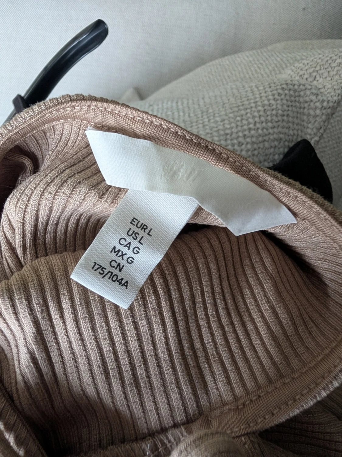 Beige ribbad kort klänning med snörning - 4