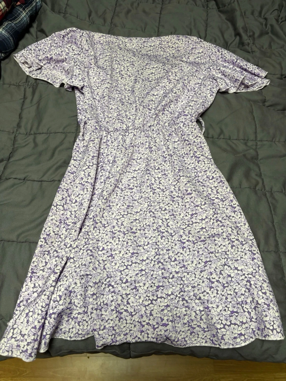 Ljuslila blommig klänning från SHEIN - 1