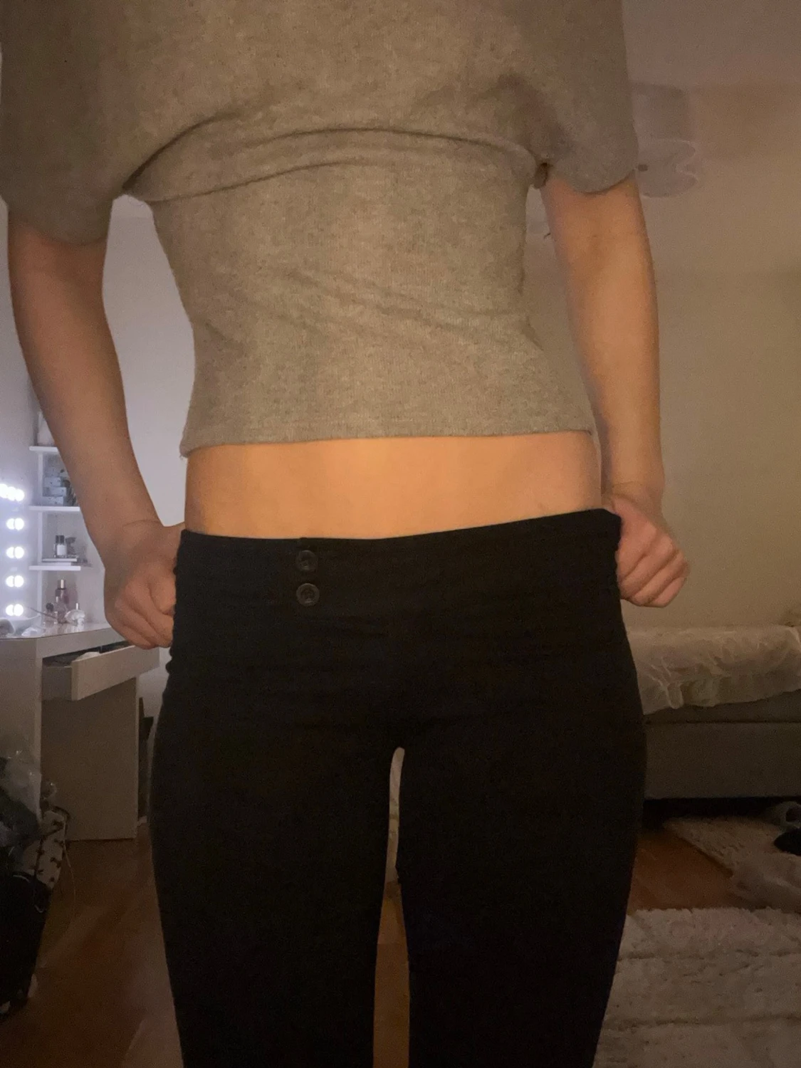 Svarta lågmidjade bootcut kostymbyxor  - 1