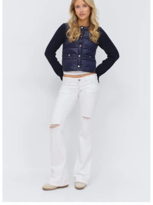 Vita bootcut jeans  - Intresse koll!! Ett par super low waist jeans från Gina som inte längre finns på hemsidan, de passar mig som är 173 och jag har stl S, ge gärna bud! Aldrig använda bara testade