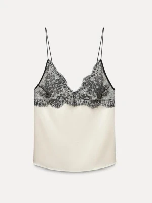 Zara satin linne i spets - Säljer då den inte kommer till användning.