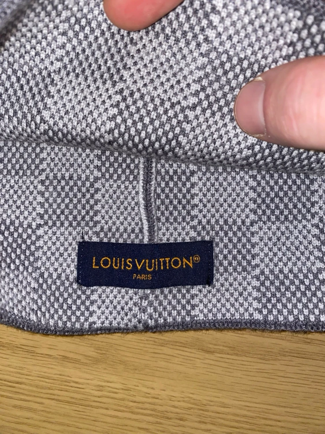 Grå rutig mössa från Louis Vuitton - 2