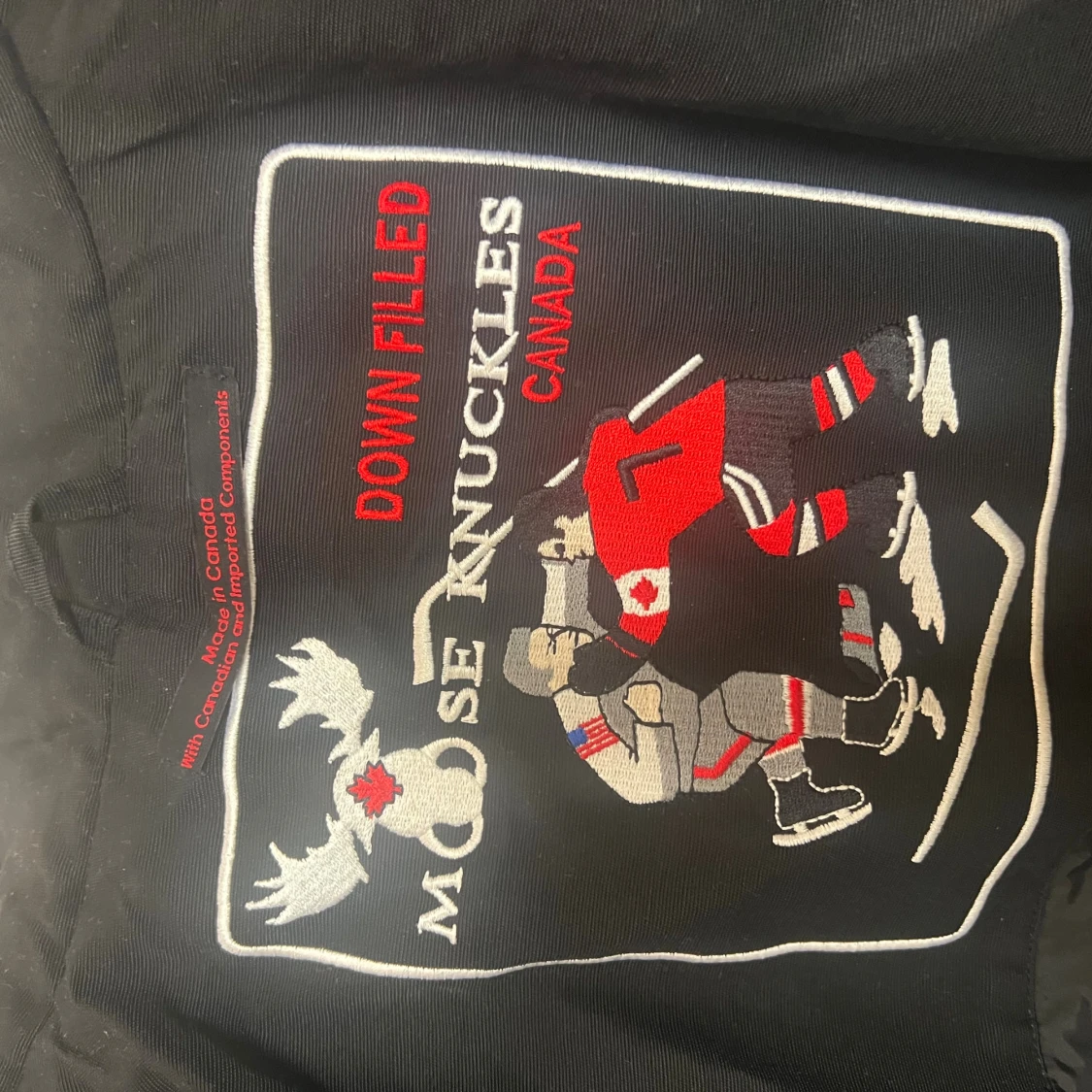 Svart dunjacka Moose Knuckles med päls - 3