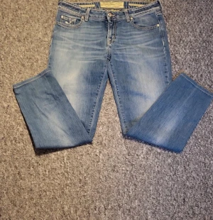 Exklusiva jacob cohen - Säljer dessa exklusiva jacob cohen jeansen för ett riktigt bra pris! Pris går självklart att diskuteras😀🙌