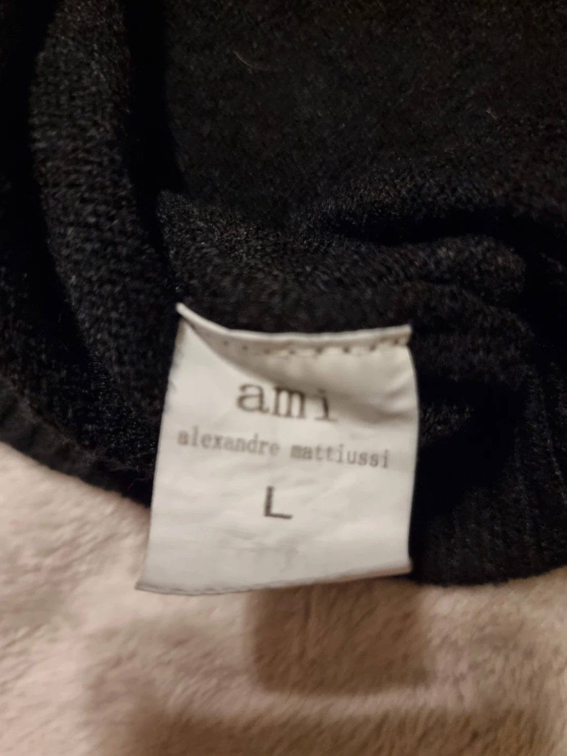 Svart stickad tröja från Ami Paris - 3