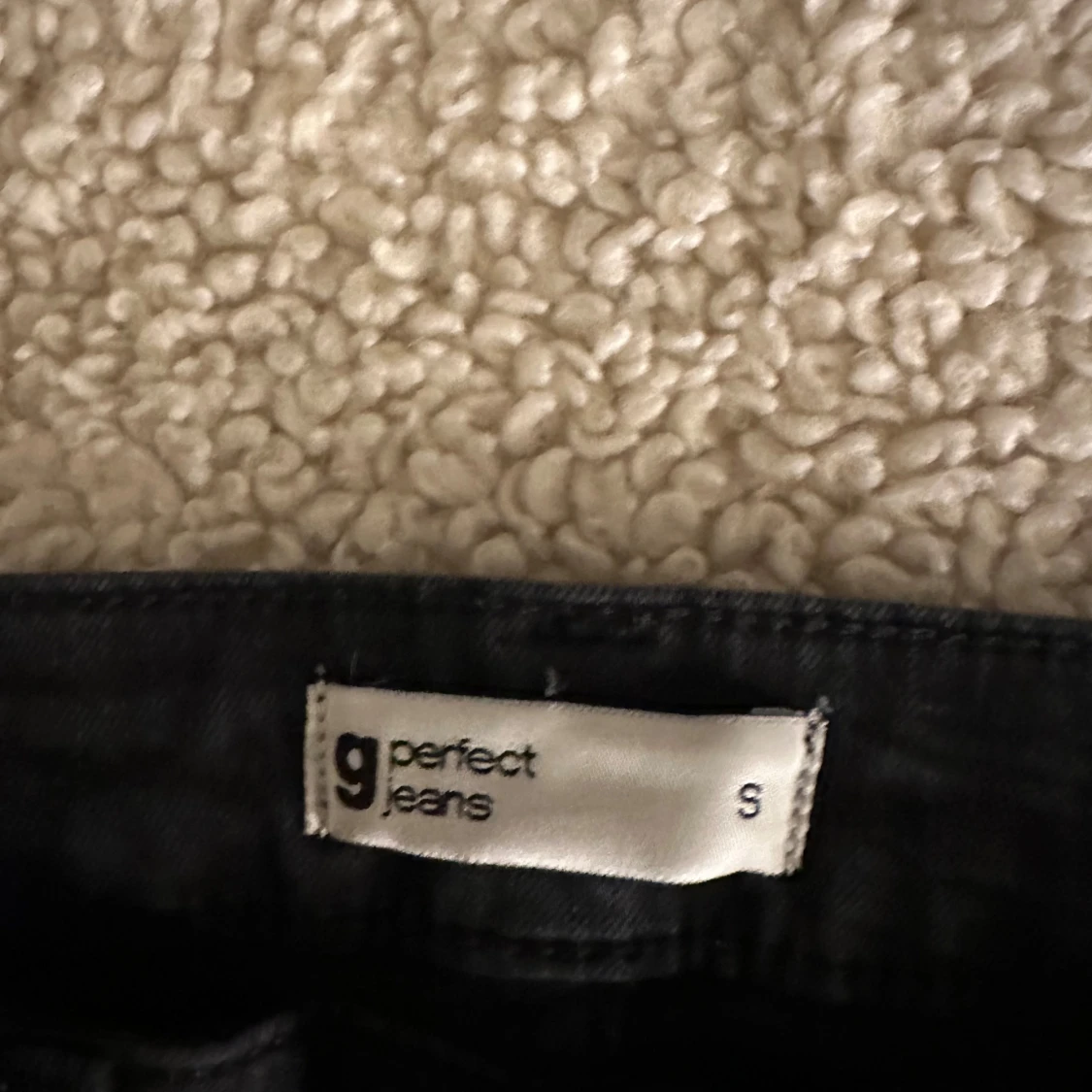 Svarta jeans från Gina Tricot - 2