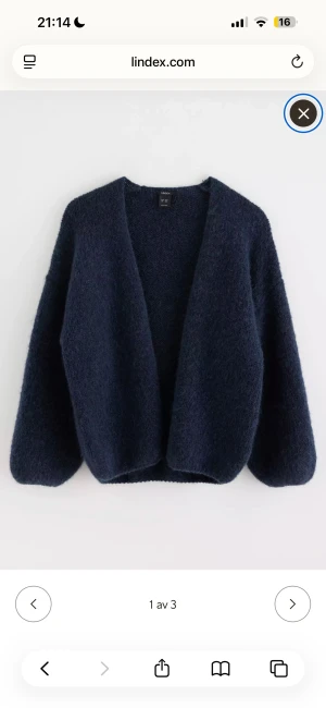 Lindex kofta - Superfin kofta från Lindex i marinblå! Storlek m/L men passar S💓