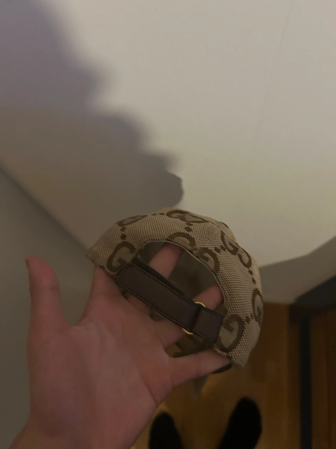 Beige GG-mönstrad keps från Gucci - 2