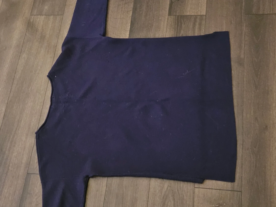 Mörkblå stickad tröja från Wera - 2