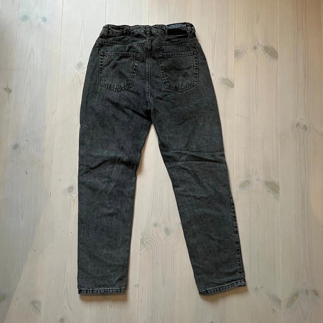 Svarta jeans från Grunt organic - 2