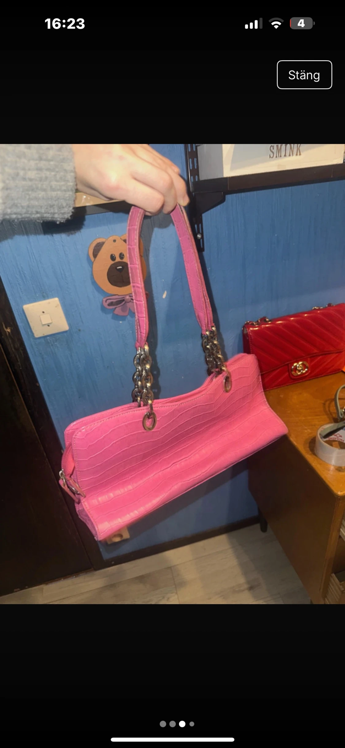 Rosa handväska från Prada med kedjor - 2