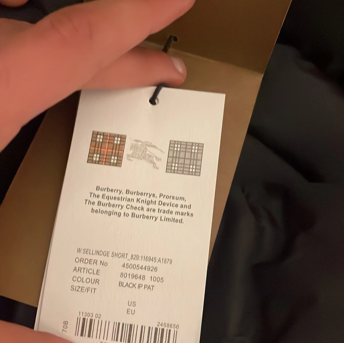 Svart pufferjacka från Burberry - 4