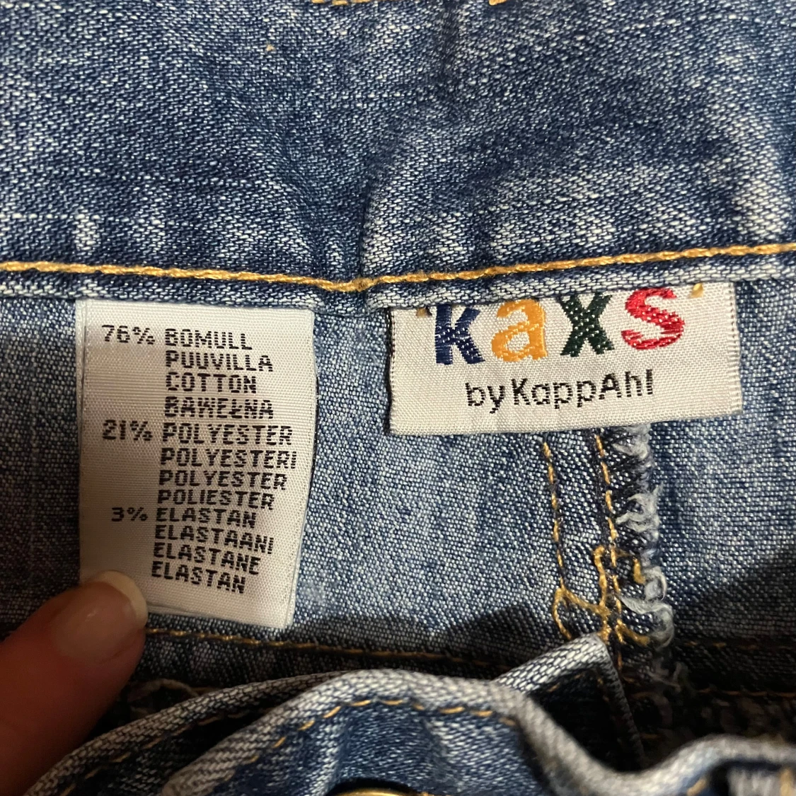 Blå bootcut jeans från Kaxs KappAhl - 3
