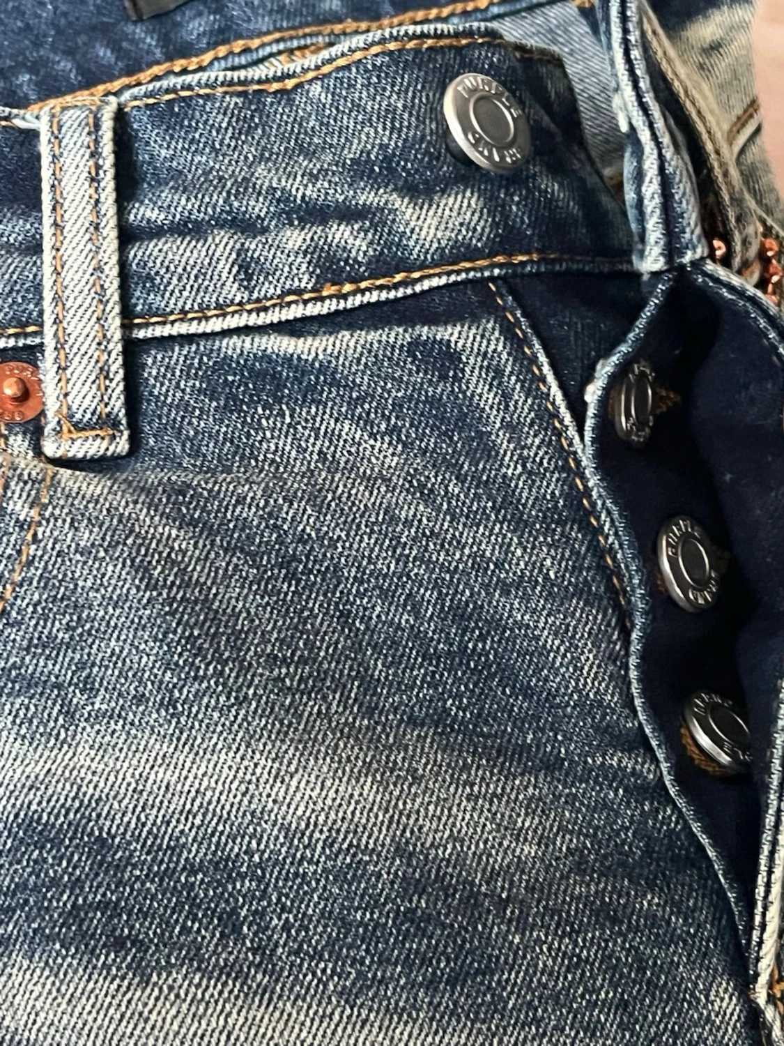 Grå slitna jeans från Purple Brand - 2