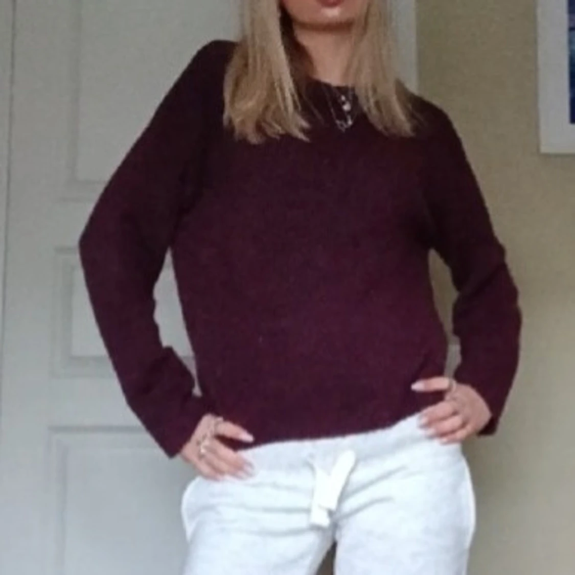 Vinröd stickad tröja 