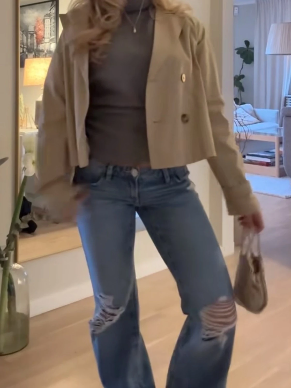 Beige trenchcoat  - 1