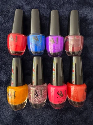Nagellack  - Nagellack 8 st i olika färger.