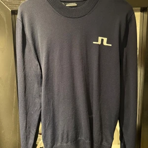 J lindeberg tröja - J lindeberg tröja i nyskick! Storlek L men sitter som M