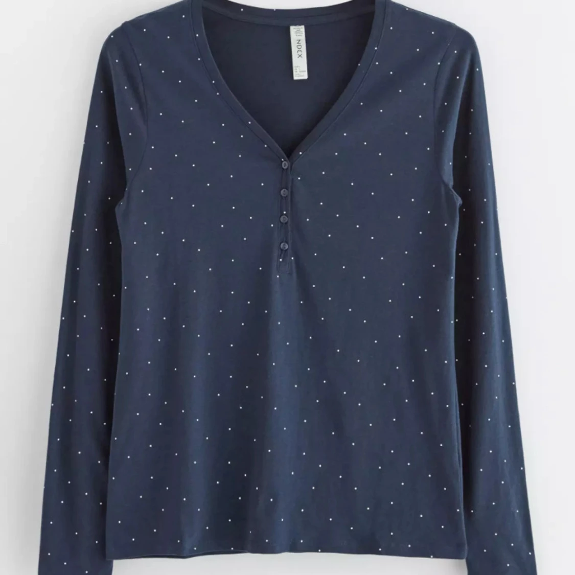 Prickig pyjamas tröja - 1