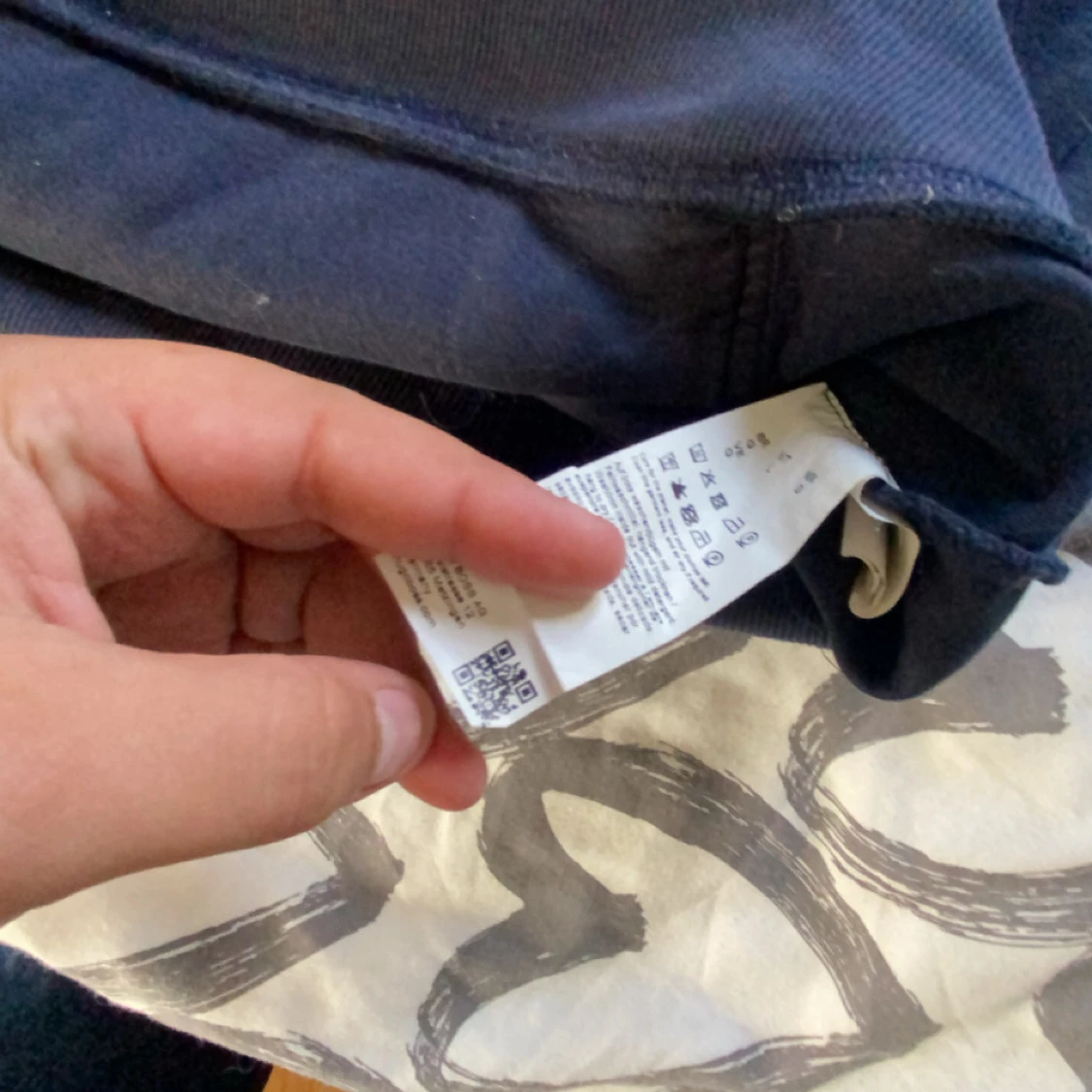 Mörkblå hoodie från HUGO - 1