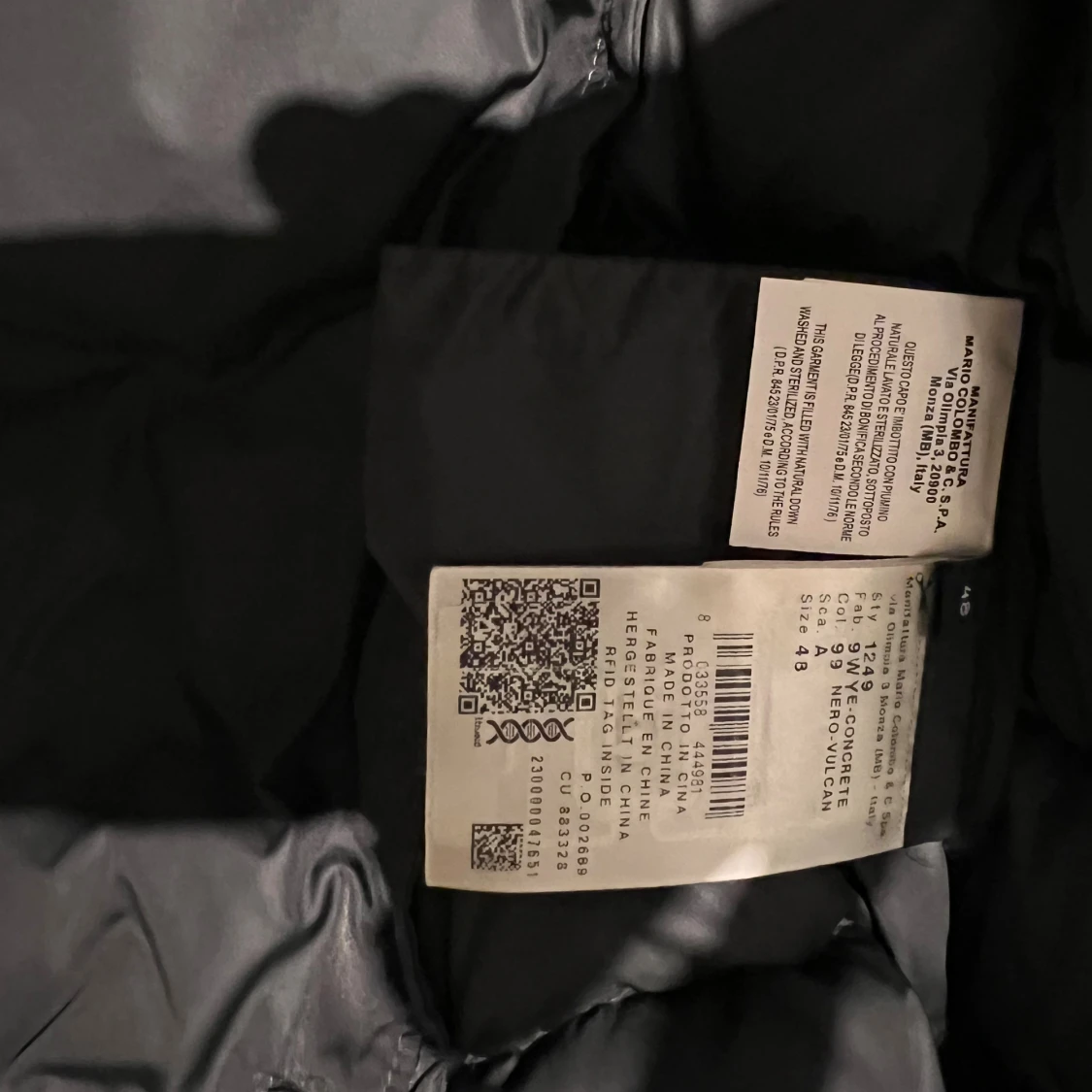 Svart dunjacka från Colmar med huva - 3