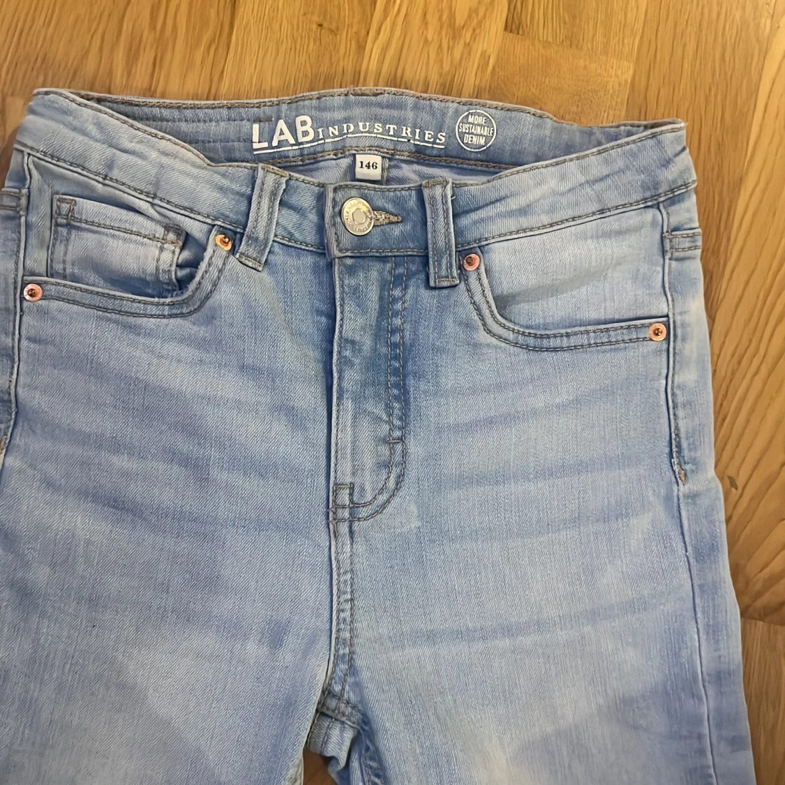 Ljusblå jeans från LAB Industries - 1