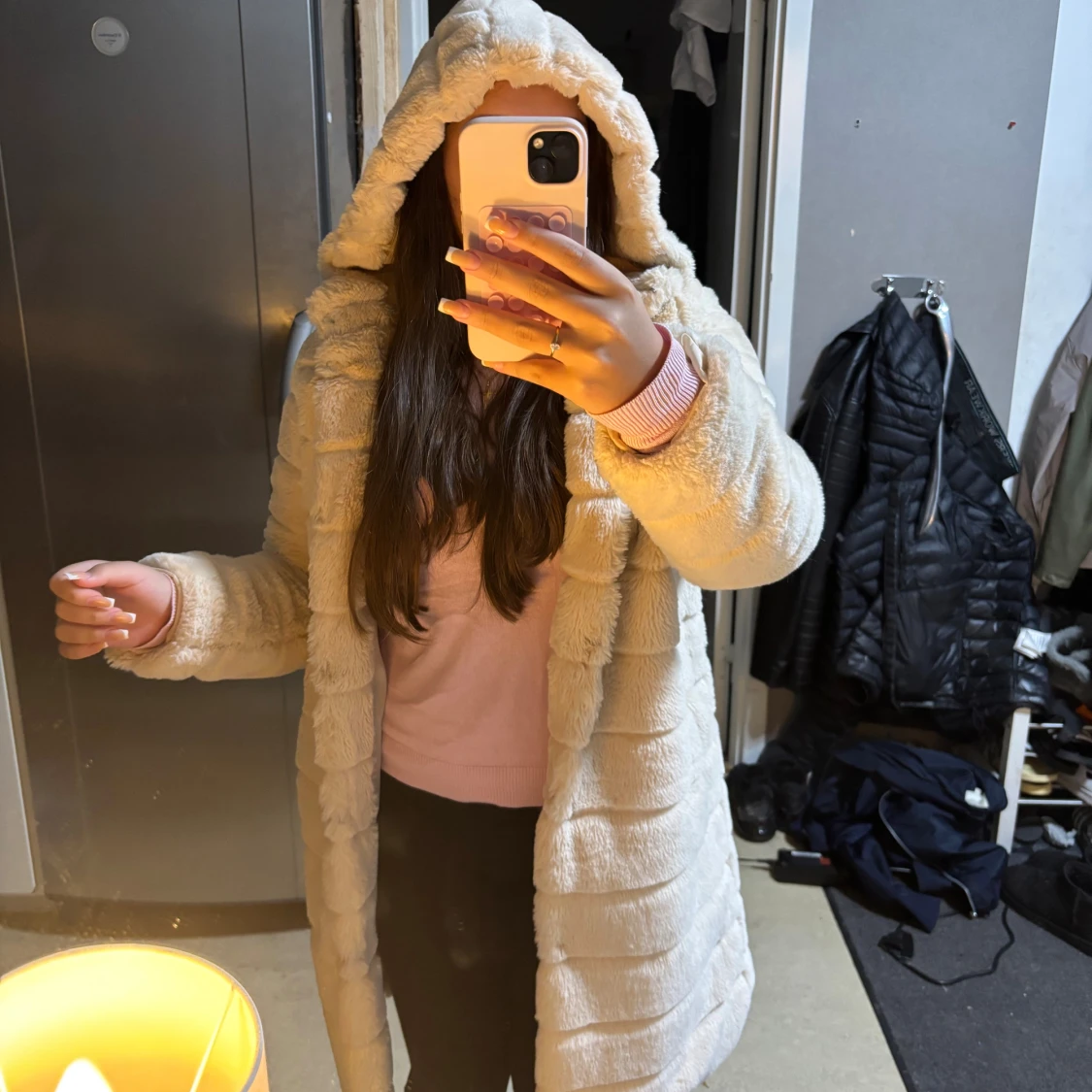 Beige teddyjacka med luva - 2