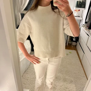 Trekvartsärmad tröja - Jättefin stickad Trekvartsärmad beige tröja från uniqlo