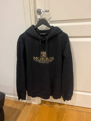 Morris hoodie - Snygg hoodie från Morris i strl xl men passar även någon som bär L. Skicka prisförslag 