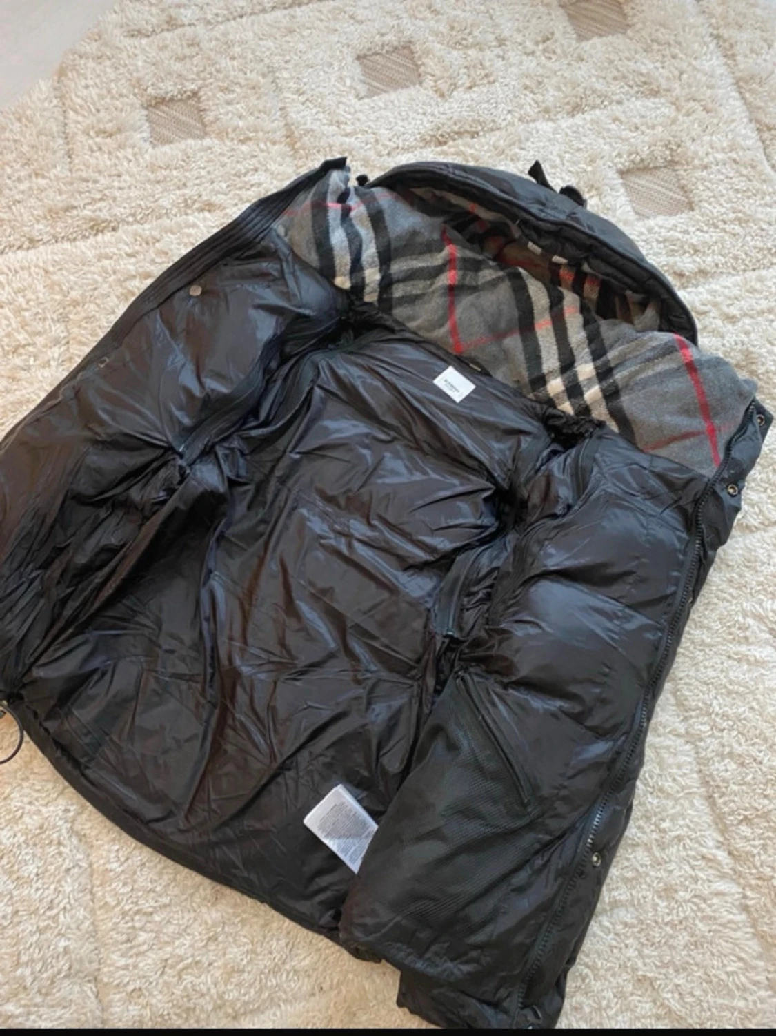 Svart pufferjacka från Burberry - 3