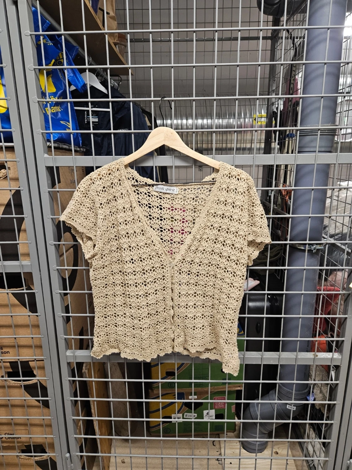 Beige virkad blus från Fresh Spirit