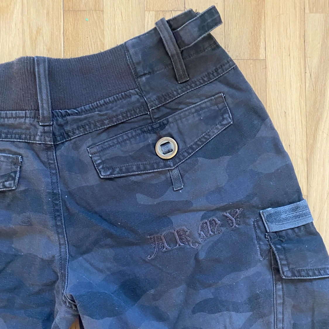 Militär cargobyxor - 1