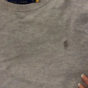 Ralph lauren Tröja - Snygg Ralph lauren tröja passar jättebra till hösten💗 st M men passar S