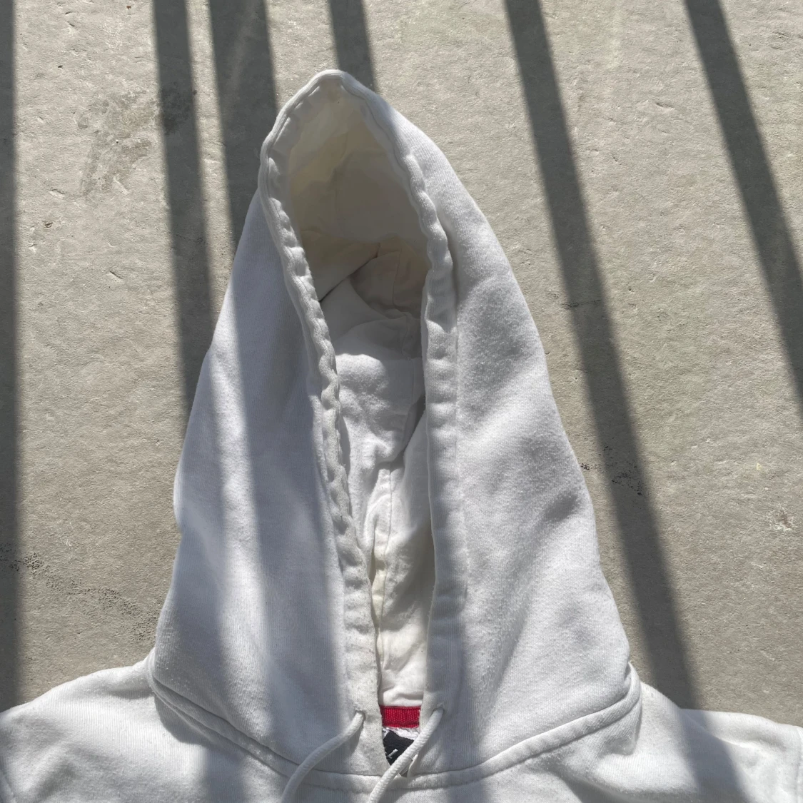 Vit ärmlös hoodie från Puma - 3