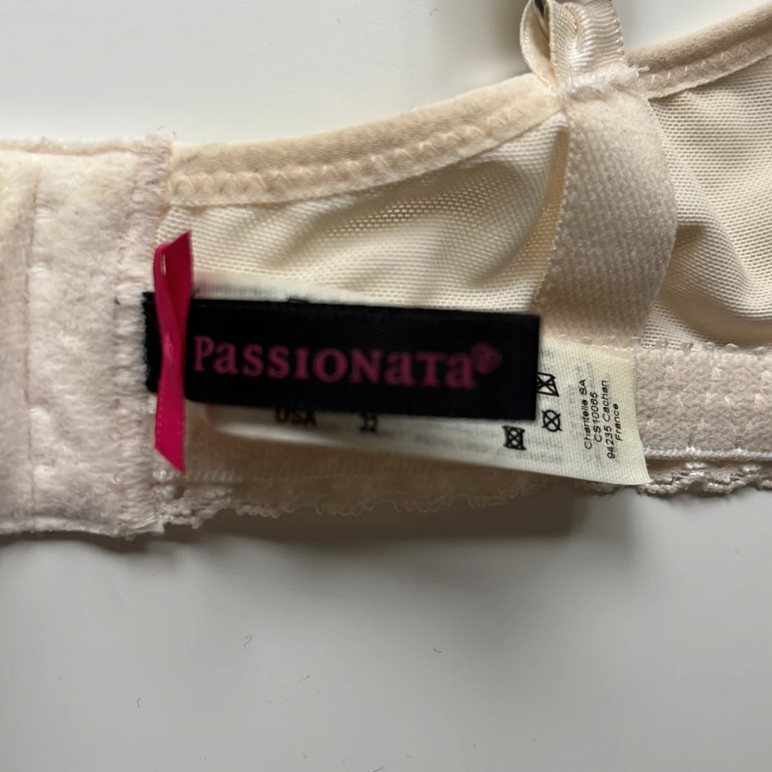 Krämfärgad spets-bh från Passionata - 2