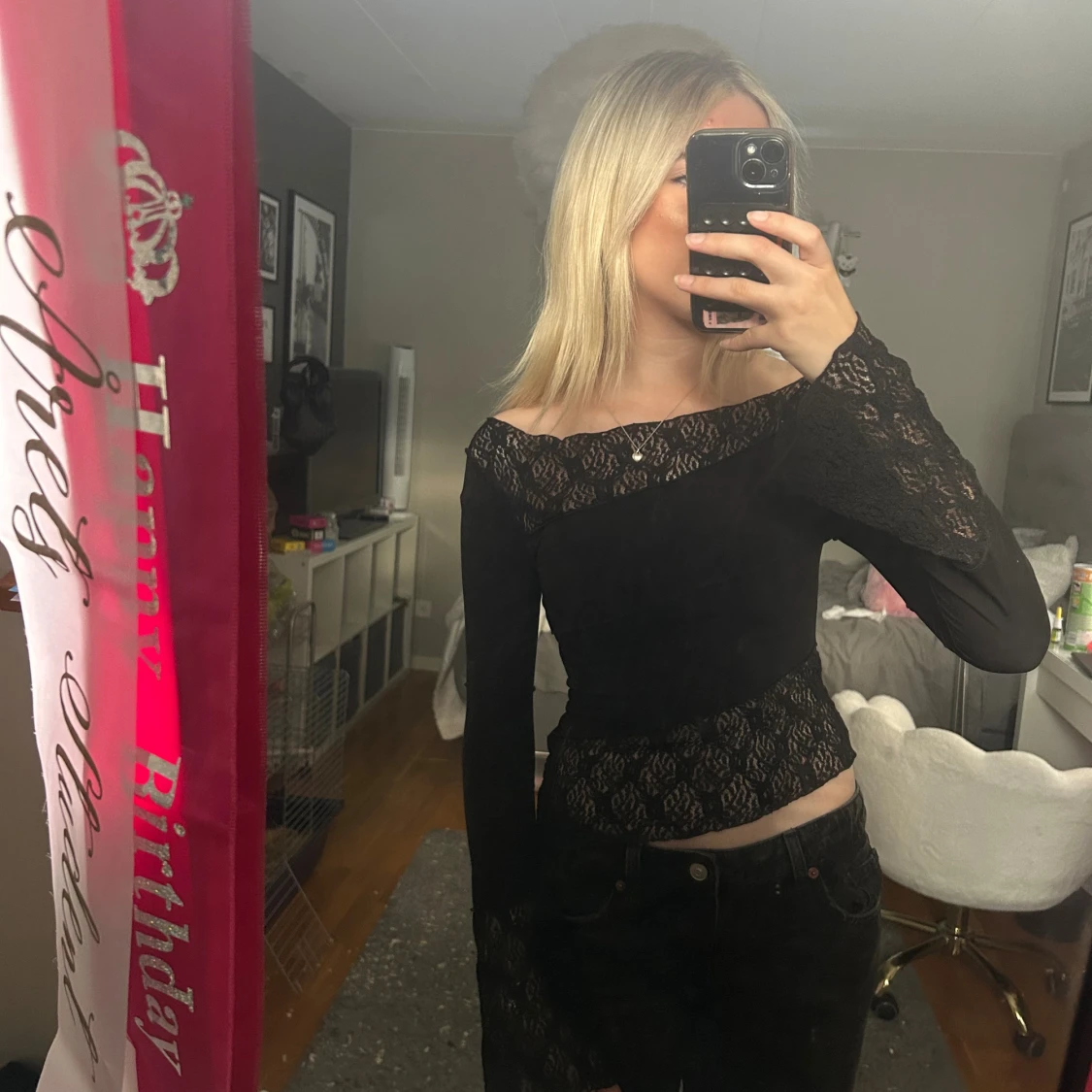 Svart spetsig ”offshoulder” topp från Even&Odd från Zalando - 1