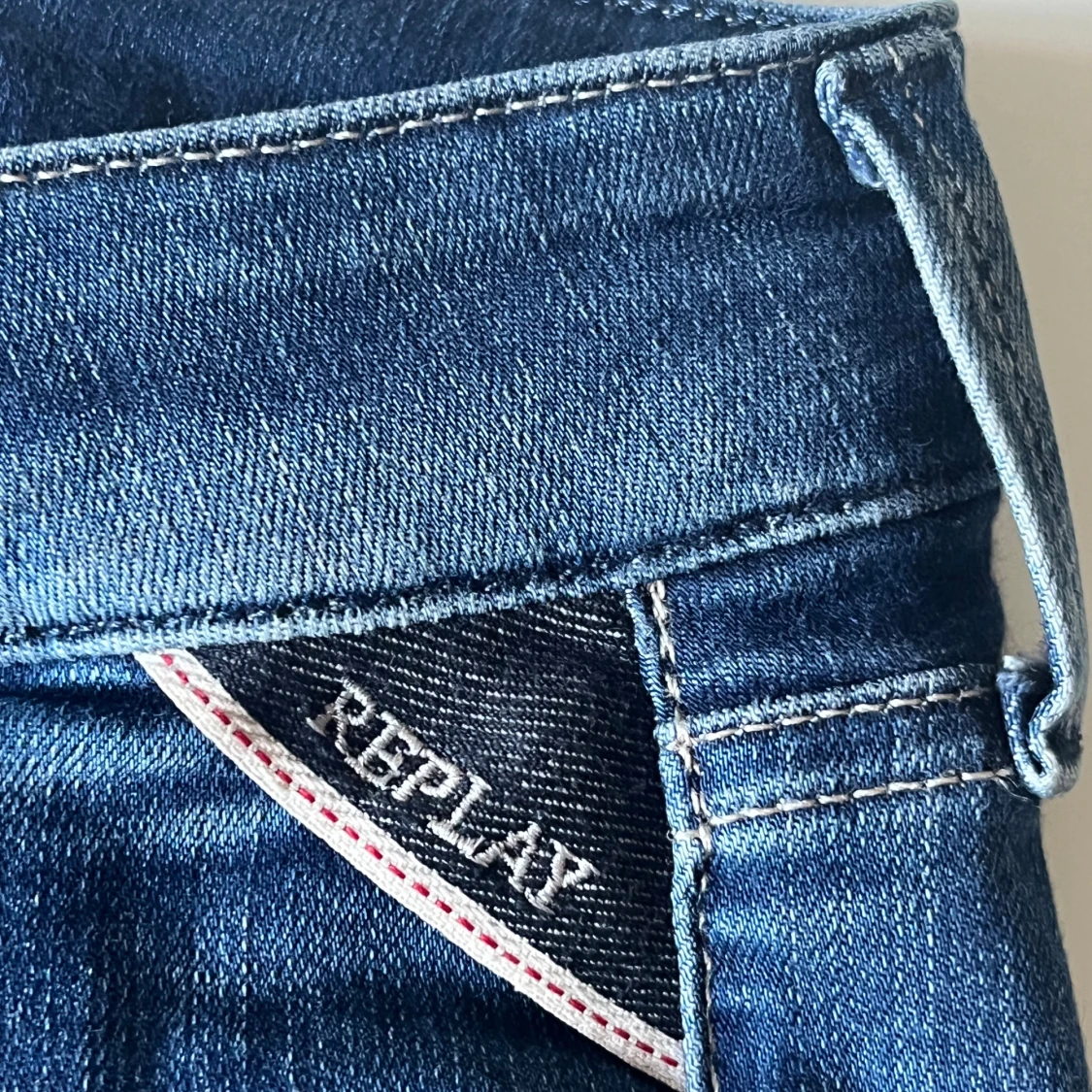 Blå jeans från Replay, storlek 31 - 2