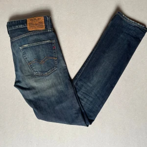 Replay Jeans  - Replay jeans 31x34 Modell: Jannon (straight/slim fit)  Hör av dig vid minsta fundering!🤝 / Jeanslagret 