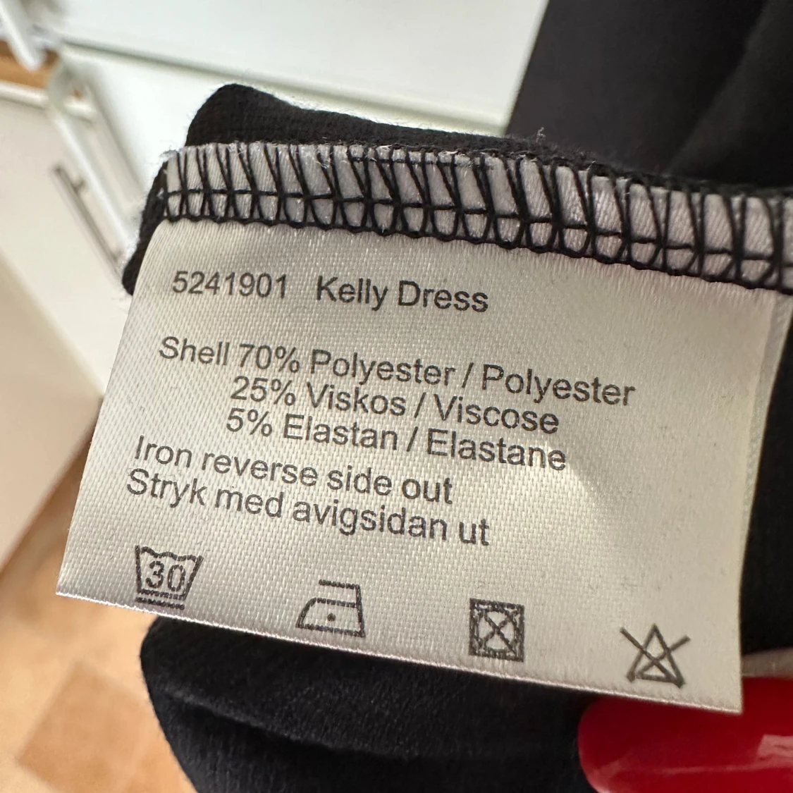 Svart kortklänning från Icona - 4