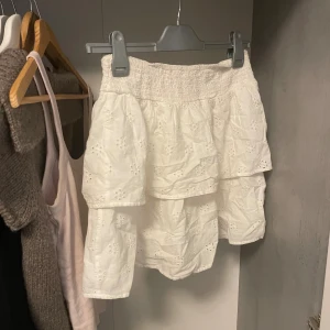 Gina kjol - Gullig kjol från Gina young💓knappt använd💓skriv vid frågor