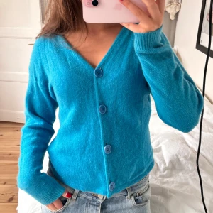 Kofta!  - Så snygg kofta i 70% lammull och 20% angora 