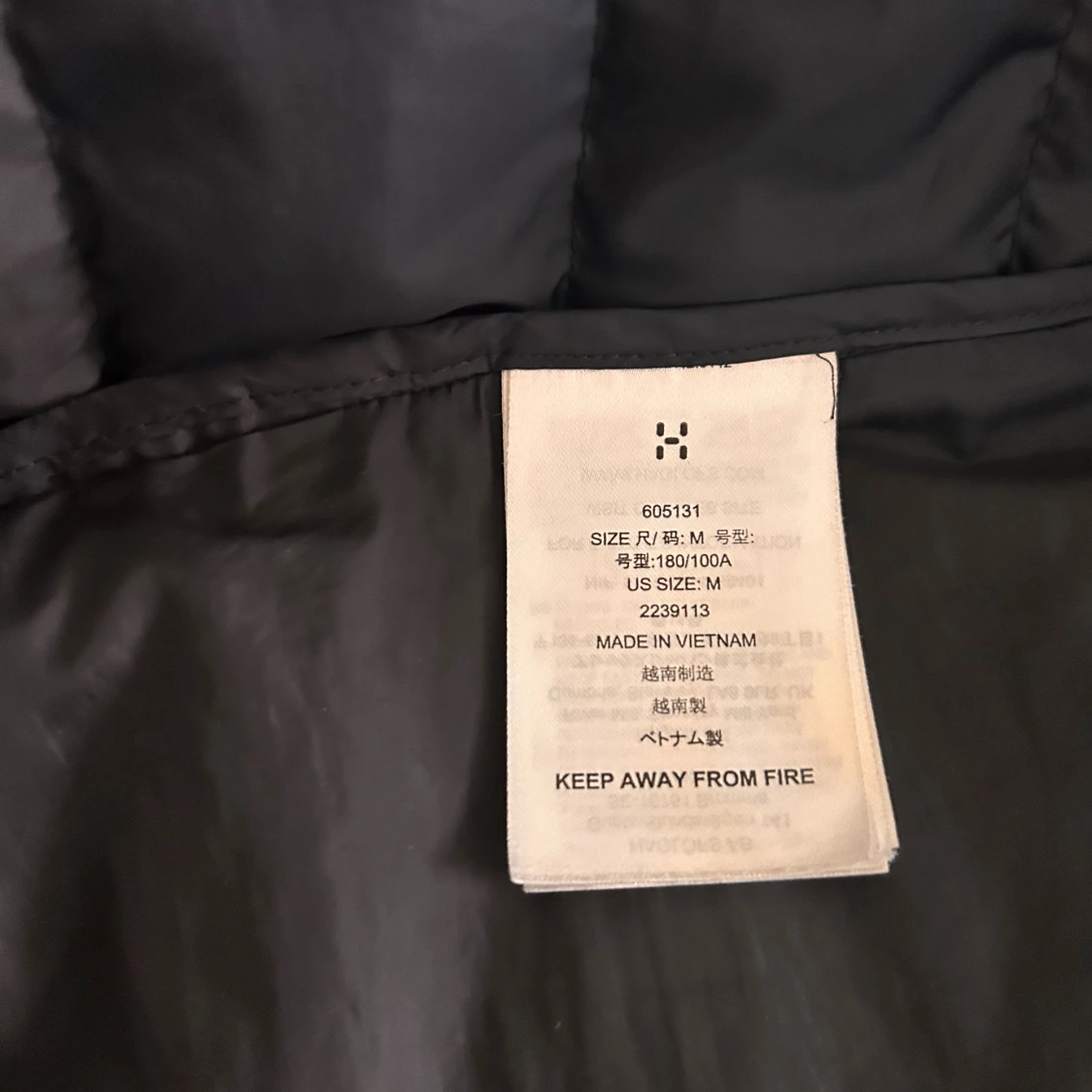 Svart pufferjacka från Haglöfs M - 4