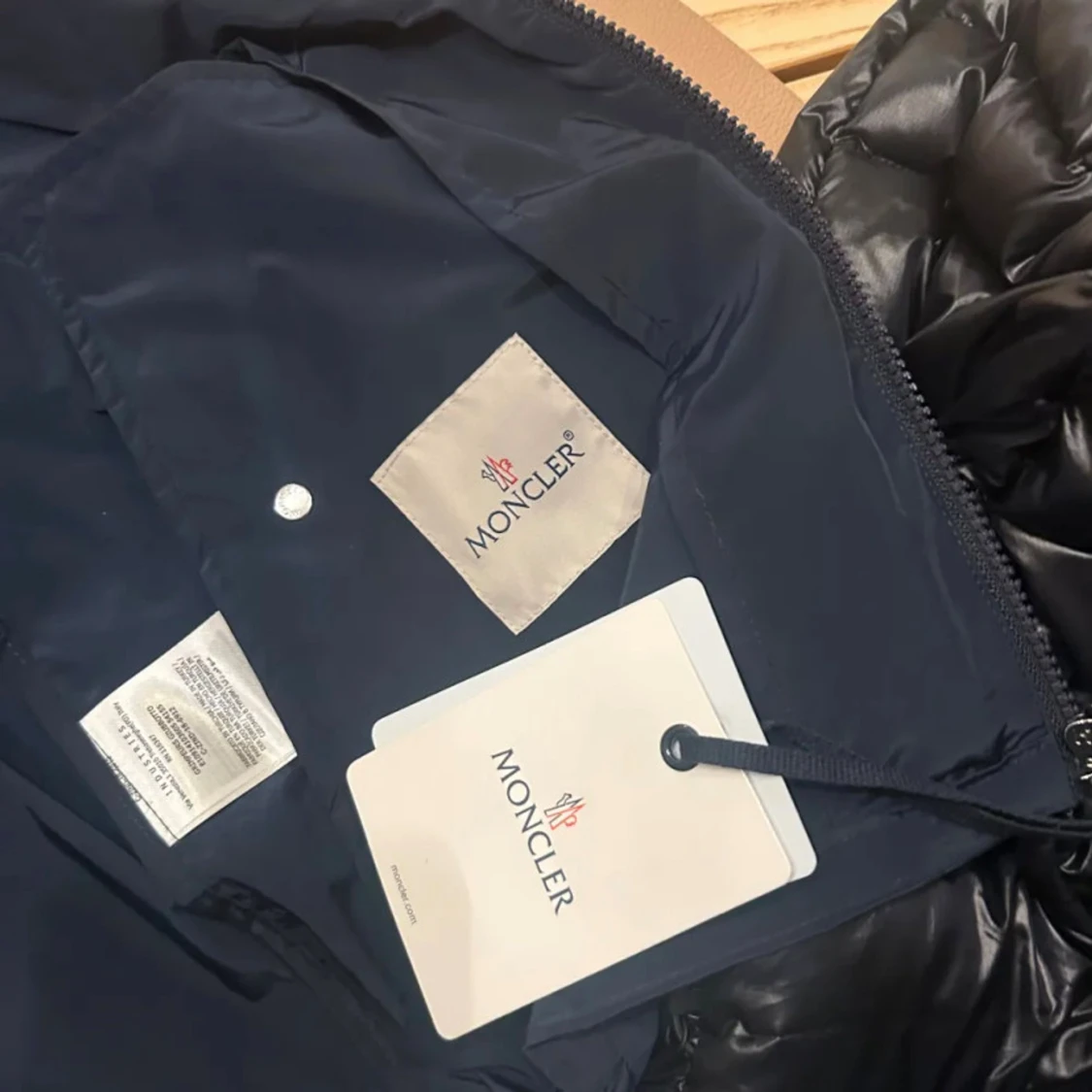 Mörkblå vindjacka från Moncler - 3