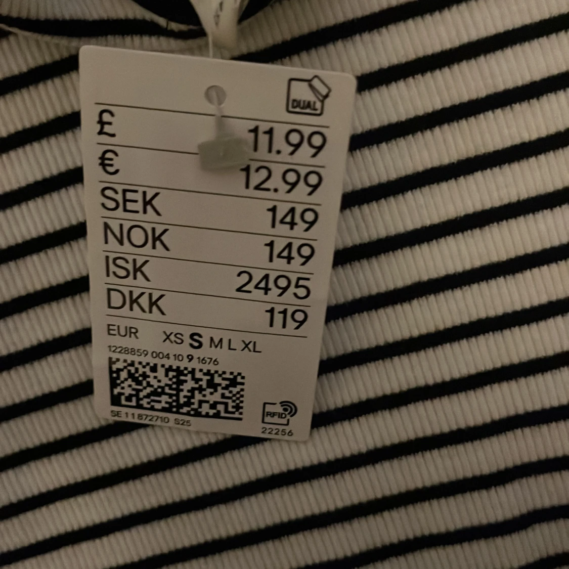 Randig långklänning i ribbad bomull - 1